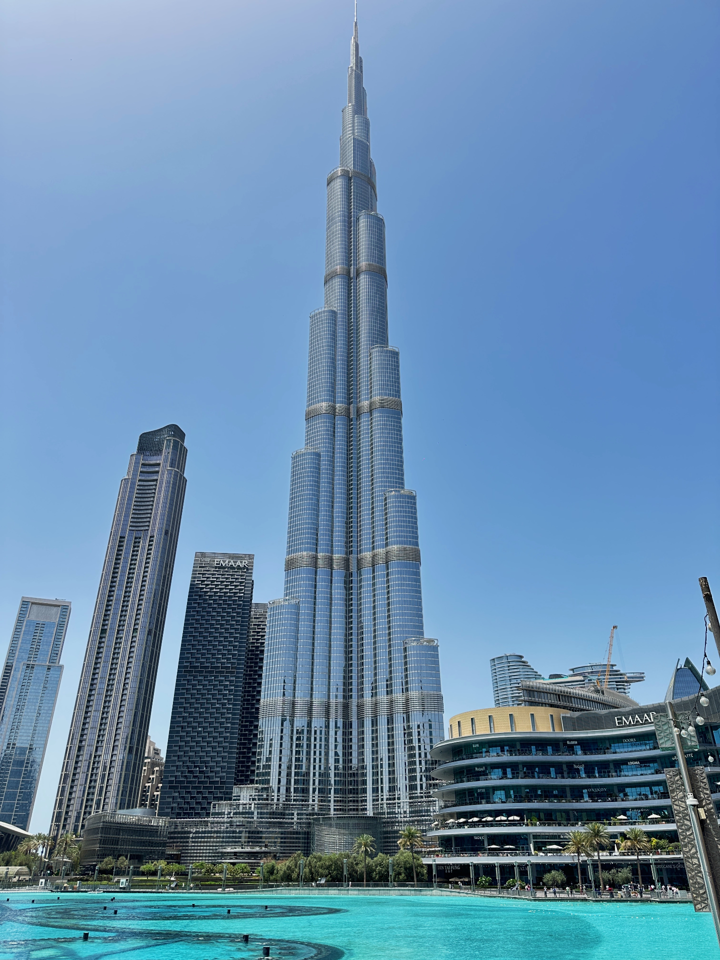 Burj Khalifa above the fountain pool